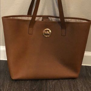 Michael Kors Signature tote bag